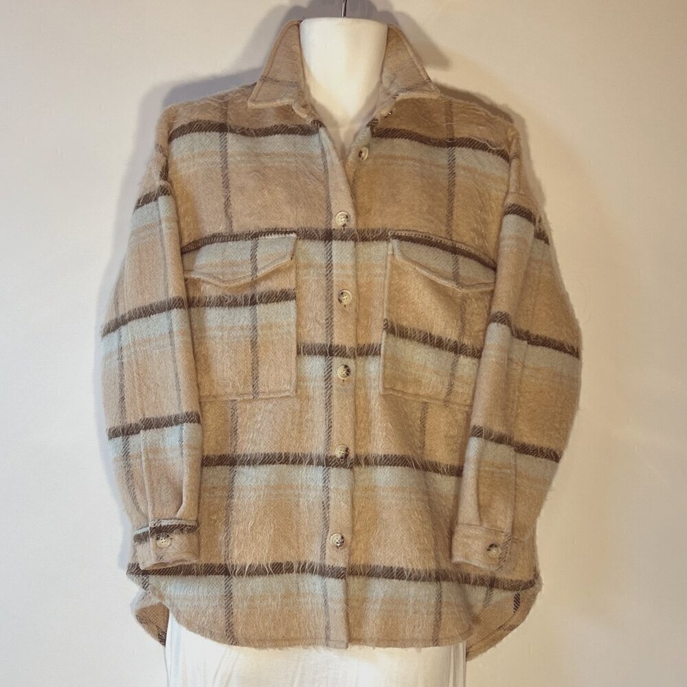 ACOA SZ M\L Plaid button front jacket or shacket warm travel gorpore street wear